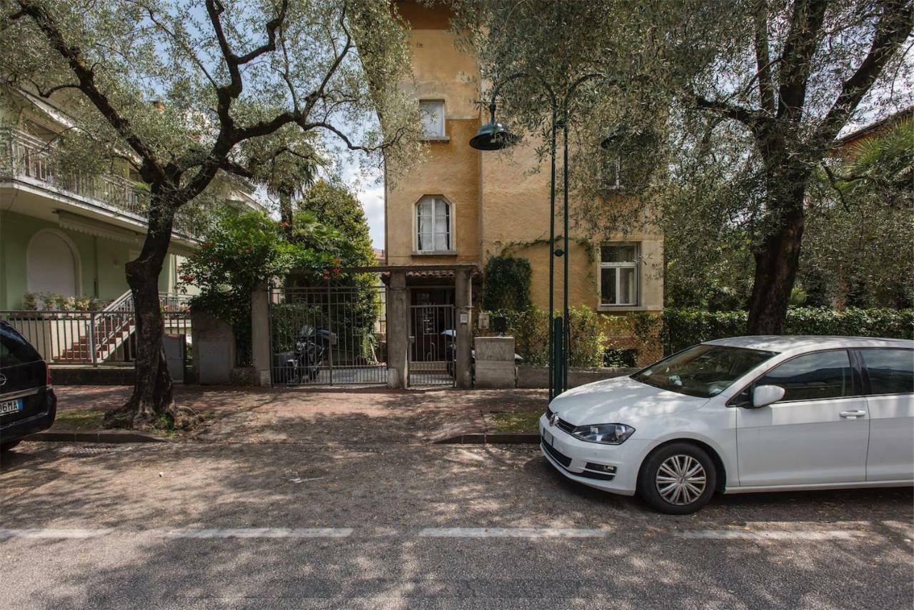 شقة Casa Internazionale ريفا ديل غاردا المظهر الخارجي الصورة